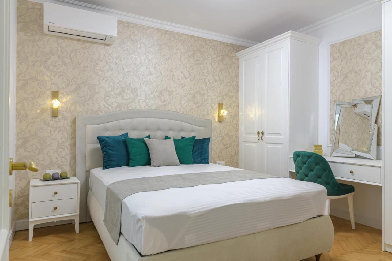 Лукс На Море Luxury Apartment In Downtown With Garage Varna Extérieur photo