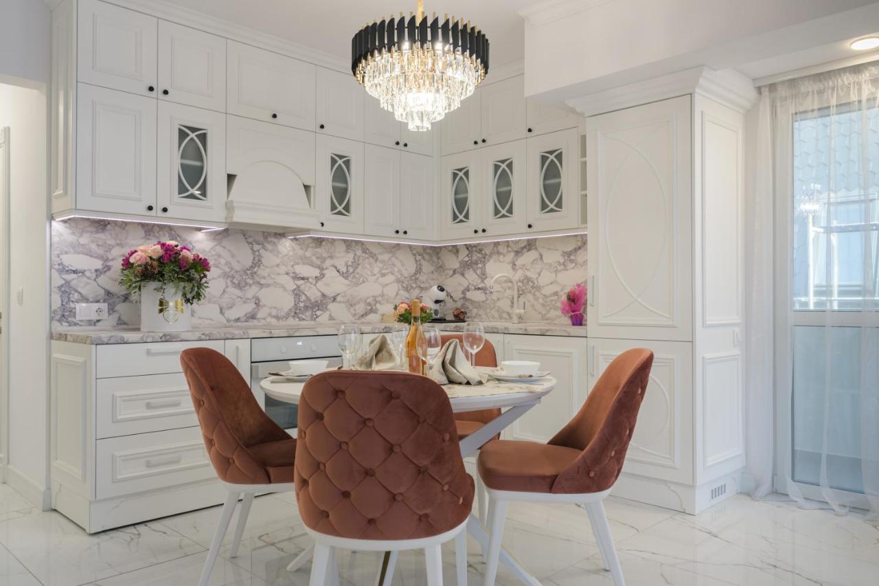 Лукс На Море Luxury Apartment In Downtown With Garage Varna Extérieur photo