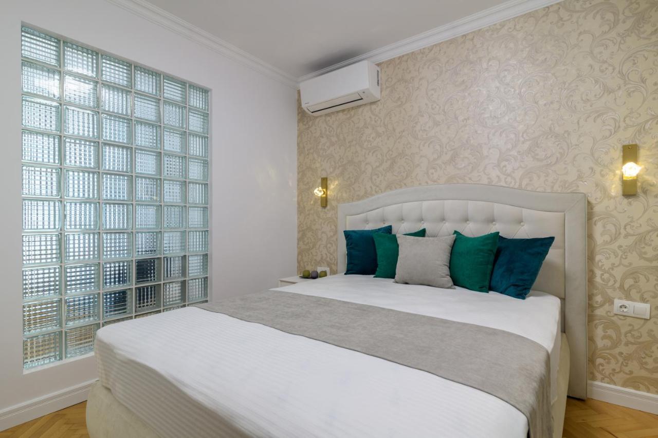 Лукс На Море Luxury Apartment In Downtown With Garage Varna Extérieur photo