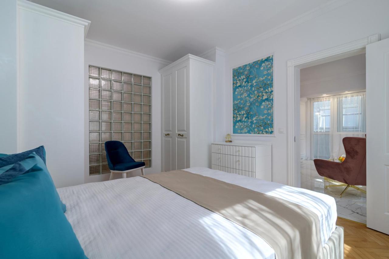 Лукс На Море Luxury Apartment In Downtown With Garage Varna Extérieur photo